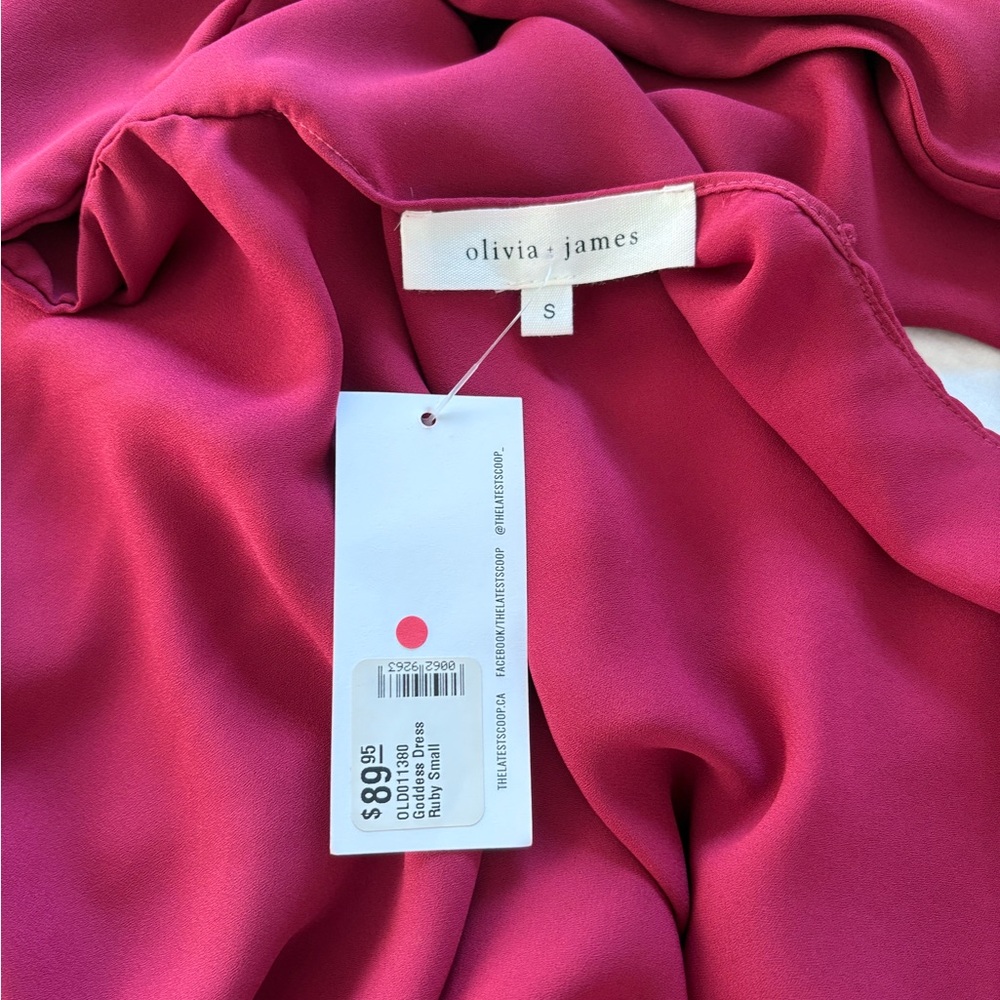 Flirty Magenta Flowy Dress - Picture 3 of 3